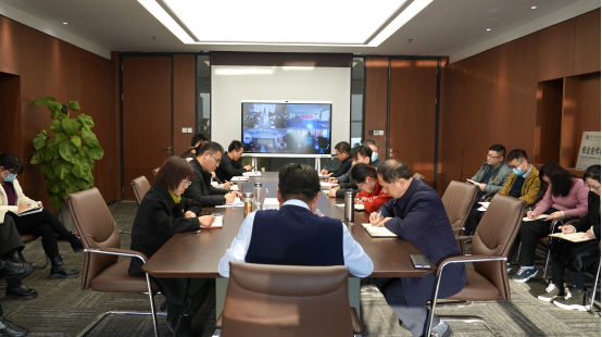 1230新聞稿-駐馬店市產業(yè)投資集團有限公司召開學習貫徹落實黨的十九屆六中全會精神專題宣講報告會(2)831.png